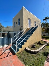 Building Photo - 137 SE 1st Ave