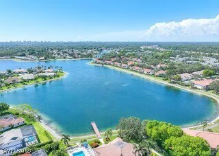 Foto del edificio - 645 Squire Ct