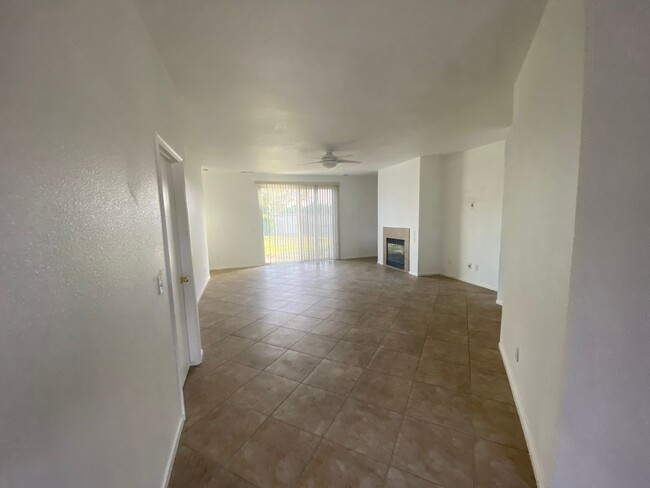 Foto del edificio - Great location on this split floorplan 3 b...
