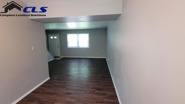 Foto del edificio - 406 Fawn Dr