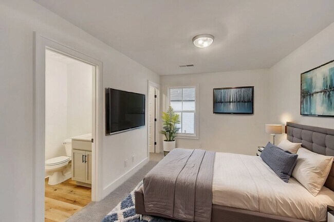 Interior Photo - Garnet Village