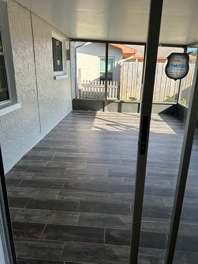 Building Photo - 10415 113th St