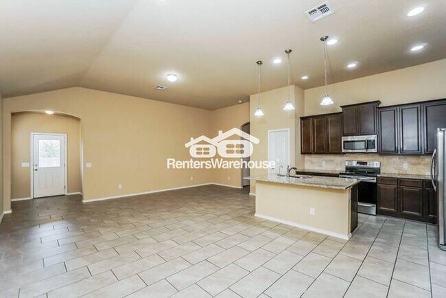 Foto del edificio - One Story, 3 bedroom / 2 bath in Monte Vie...