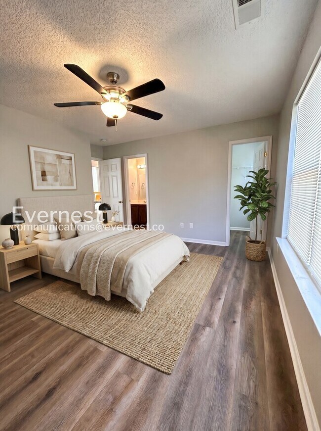 Foto del edificio - 10339 Gold Pan Rd