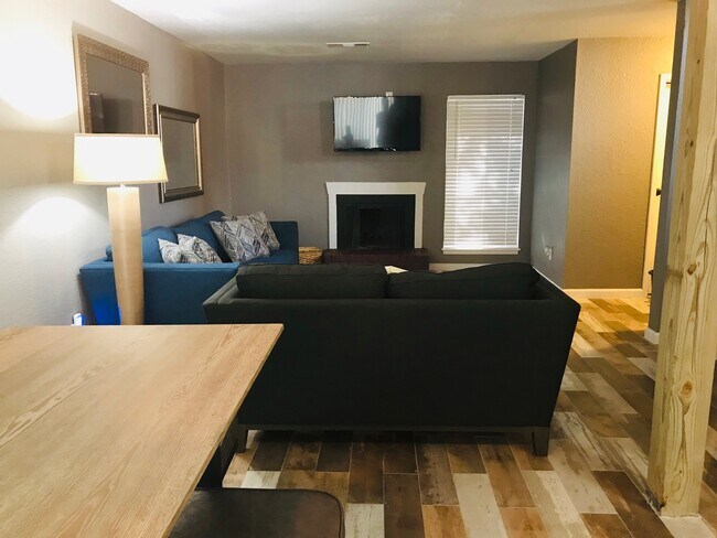 Foto del edificio - 18515 Egret Bay Blvd
