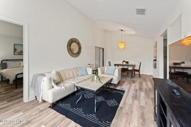 Foto del edificio - 3 br, 2 bath House - 10711 Alden Rd