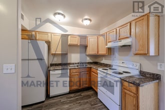 Building Photo - 2614 E Monte Vista Rd