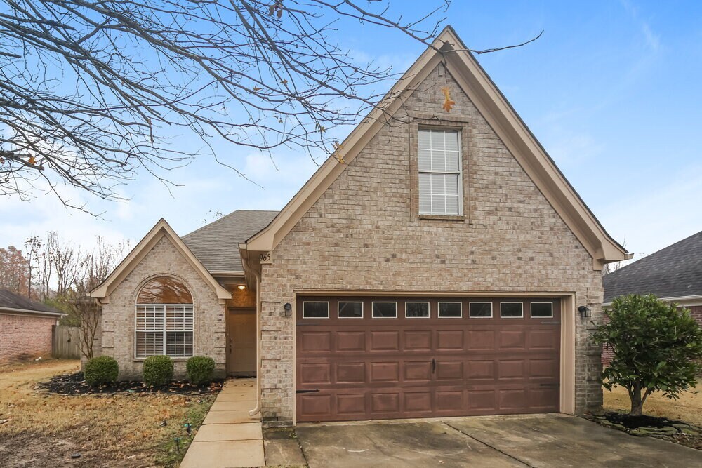 Foto principal - 965 Parham Drive