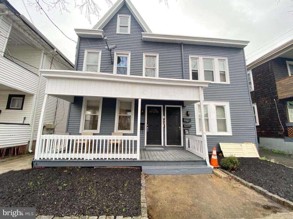 Foto del edificio - 1416 Hamilton Ave