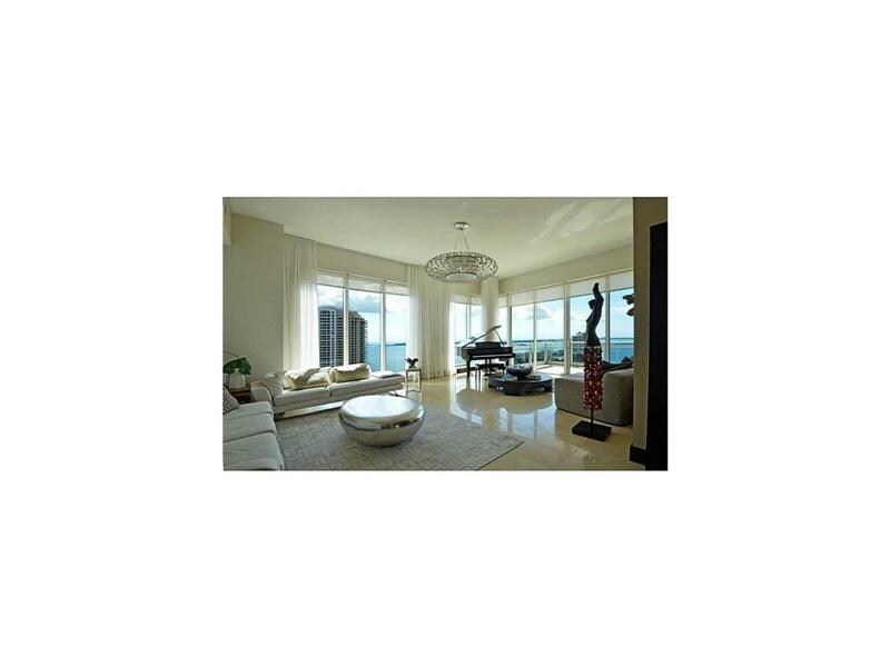 Primary Photo - 900 Brickell Key Blvd