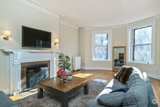 Building Photo - 77 Marlborough St