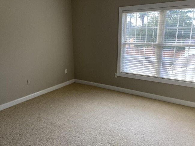Foto del edificio - 3203 Middlecoff Ln