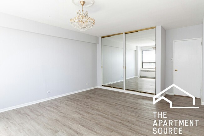 Foto del edificio - 4181 N Marine Dr