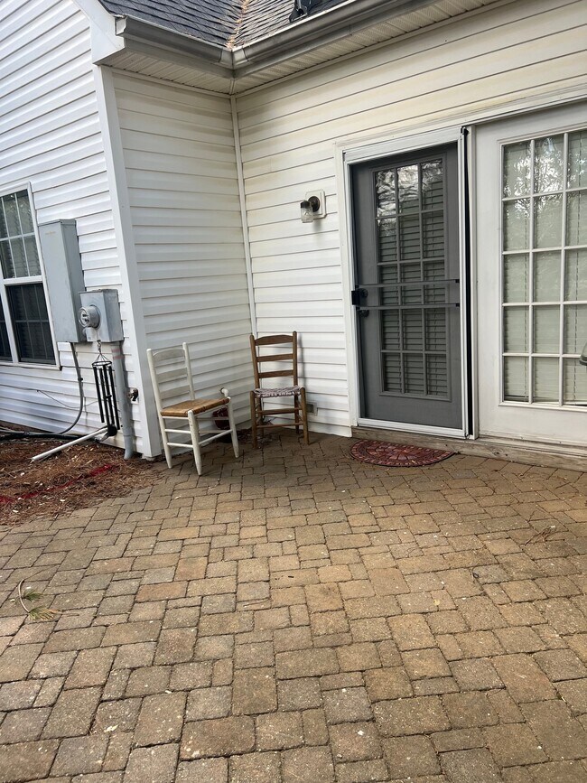 Foto del edificio - 5016 Bartholomew's Ln