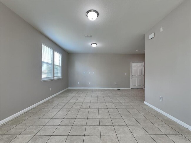 Foto del edificio - 5343 Marsh Ln