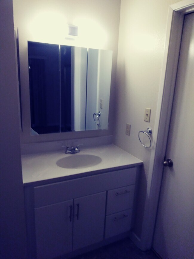 Foto del edificio - 417 Glacier Dr