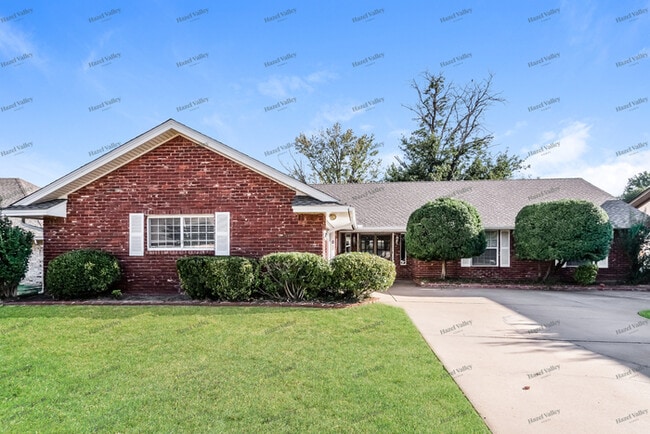 Photo - 4817 NW 74th St (Oklahoma City, OK) House