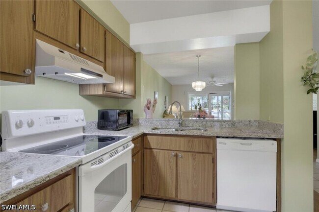 Foto del edificio - 1025 Foxfire Ln