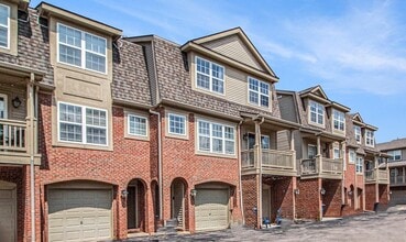Building Photo - 3051 Barclay Way