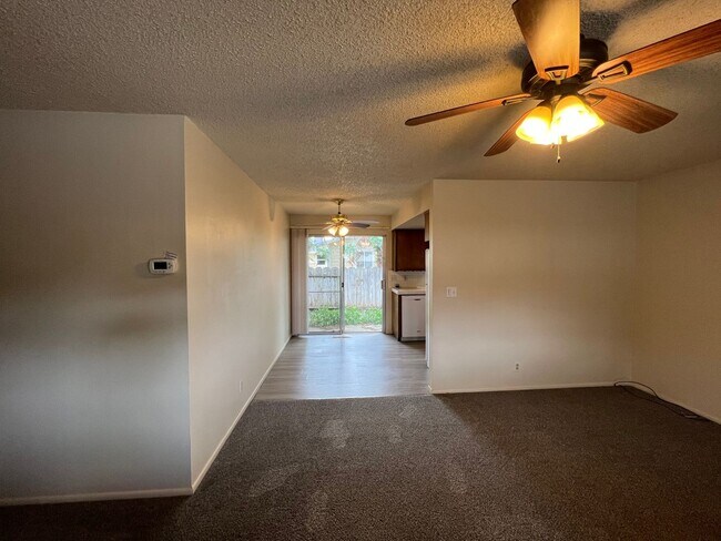 Building Photo - 3216 Godman Ave