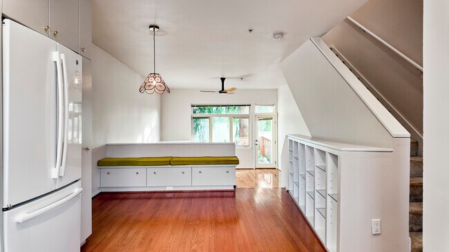 Foto del edificio - 11560 Stone Ave N