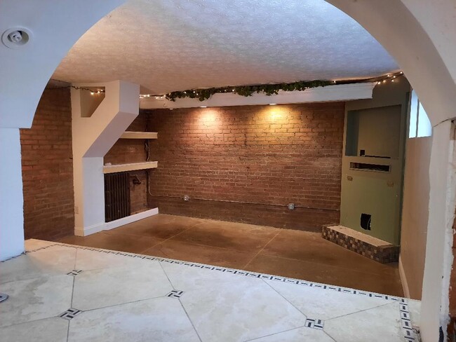 Building Photo - 3727 W 159th St