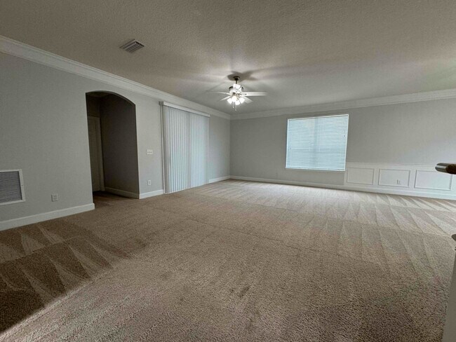 Building Photo - 12237 Diamond Springs Dr