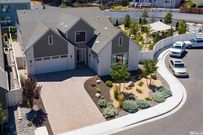 Foto del edificio - 724 W Pleasant Oak Trl