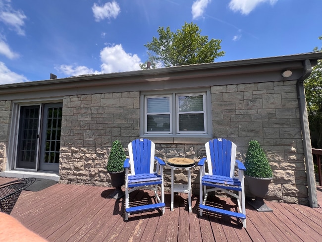 Photo - 186 Jesselin Dr House