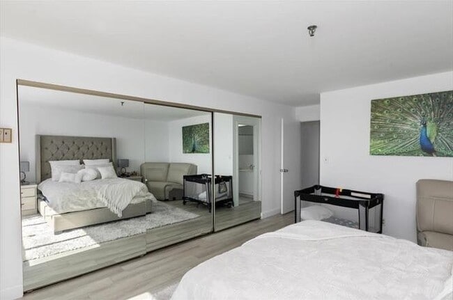 Building Photo - 376 Ocean Ave