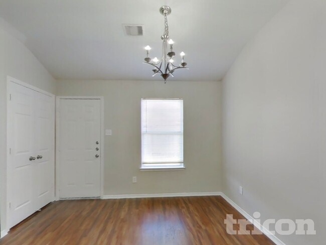 Building Photo - 20406 Clydesdale Ridge Dr