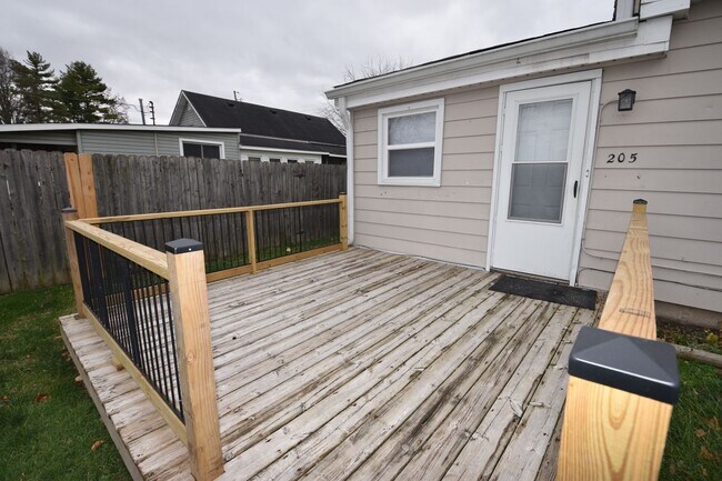 Foto del edificio - 2 Bedroom Home For Rent Fortville IN