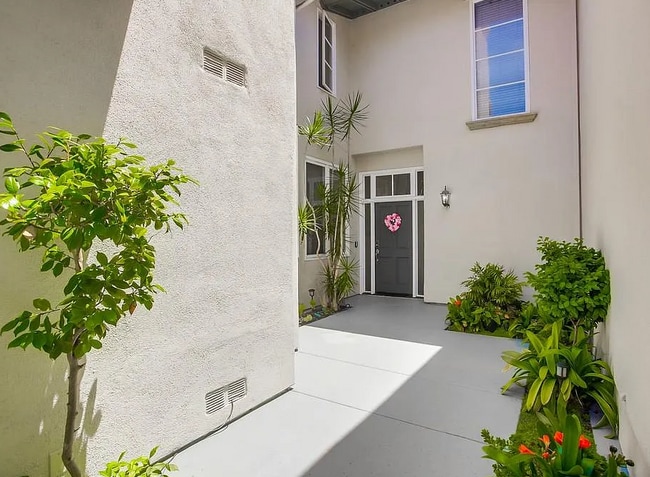 Foto del edificio - 9709 Claiborne Sq