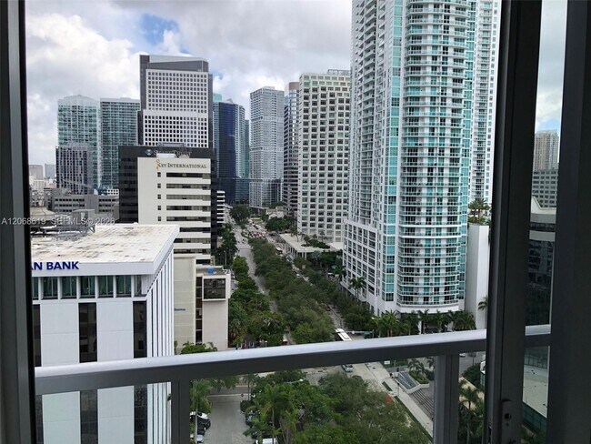 Foto del edificio - 1060 Brickell Ave