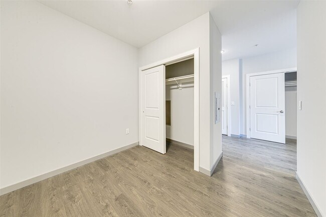 Building Photo - 576-578 56th St