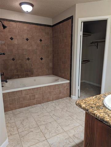 Foto del edificio - 978 Mapleleaf Ln