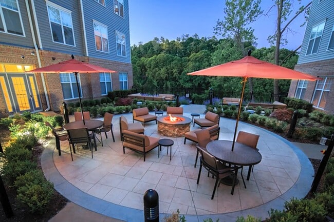Building Photo - Merion Riverwalk Apartment Homes