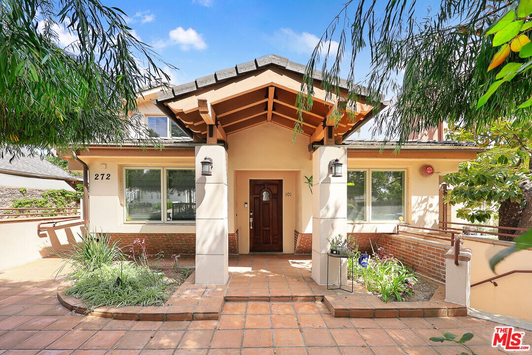 Foto principal - 272 N Chester Ave