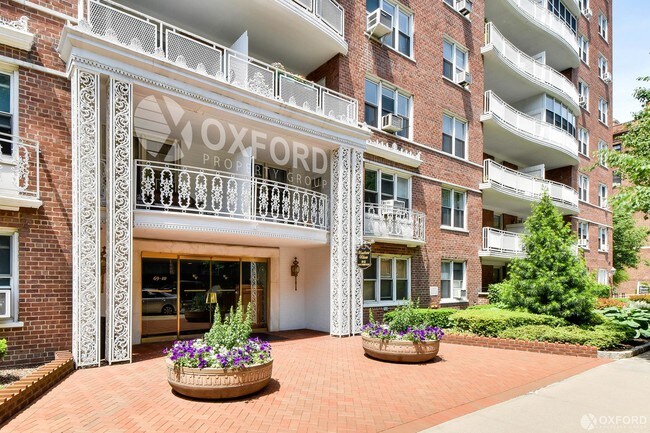 Foto del edificio - 69-10 108th St