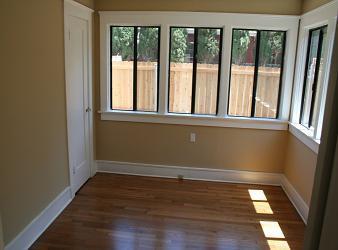 Foto del edificio - Chula Vista - Beautiful large single famil...