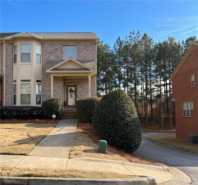 Building Photo - 6164 Thorncrest Dr