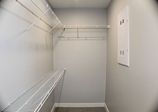 1st Bedroom Closet - Owl Creek