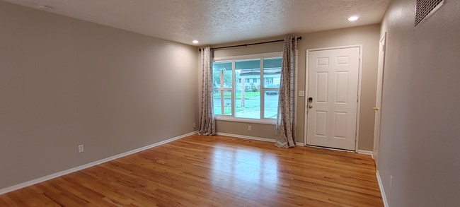 Photo - Darling Updated 3 Bedroom Ranch Located a Block from Glenwood City Park and Just a few Blocks fro... House