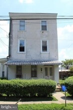 Building Photo - 459 Martin St