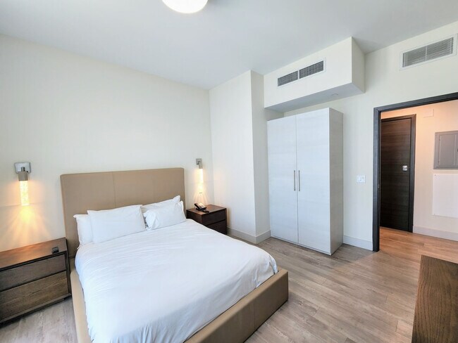 Foto del edificio - 777 N Ocean Dr