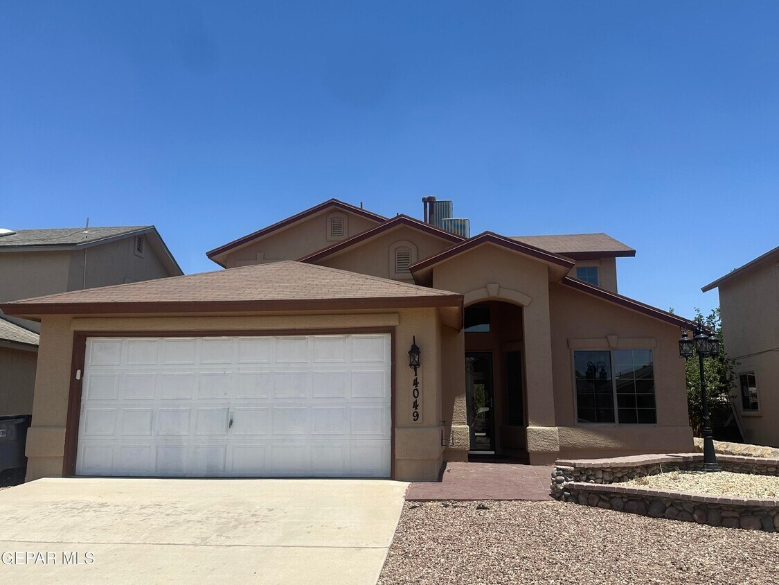 Foto principal - 14049 Tierra Delfin Dr
