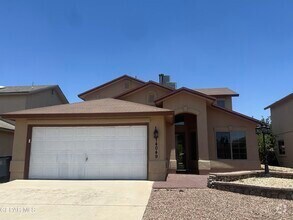 Building Photo - 14049 Tierra Delfin Dr