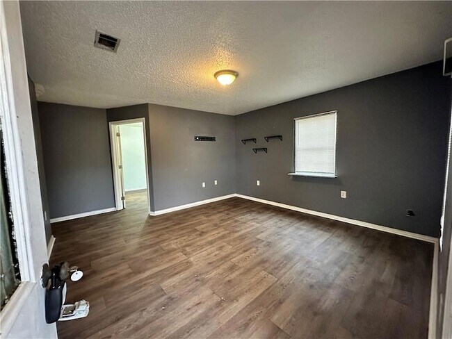 Foto del edificio - 34657 Grantham College Rd