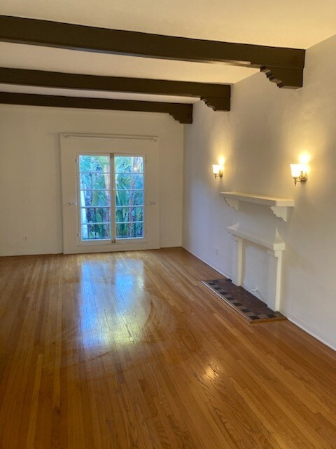 Foto del edificio - 455 N Sycamore Ave
