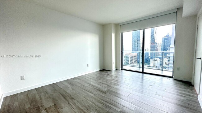 Building Photo - 1100 S Miami Ave